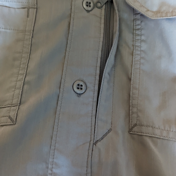 Carhartt button down - Picture 3 of 6
